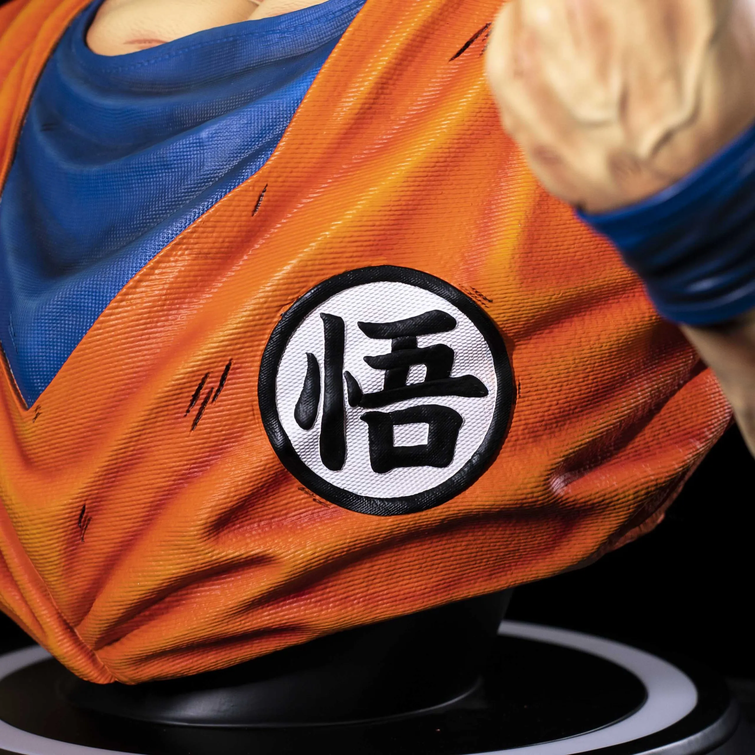 【pre order】 Dragon Ball Son Goku Life-Size Resin Bust Statue - Image 8