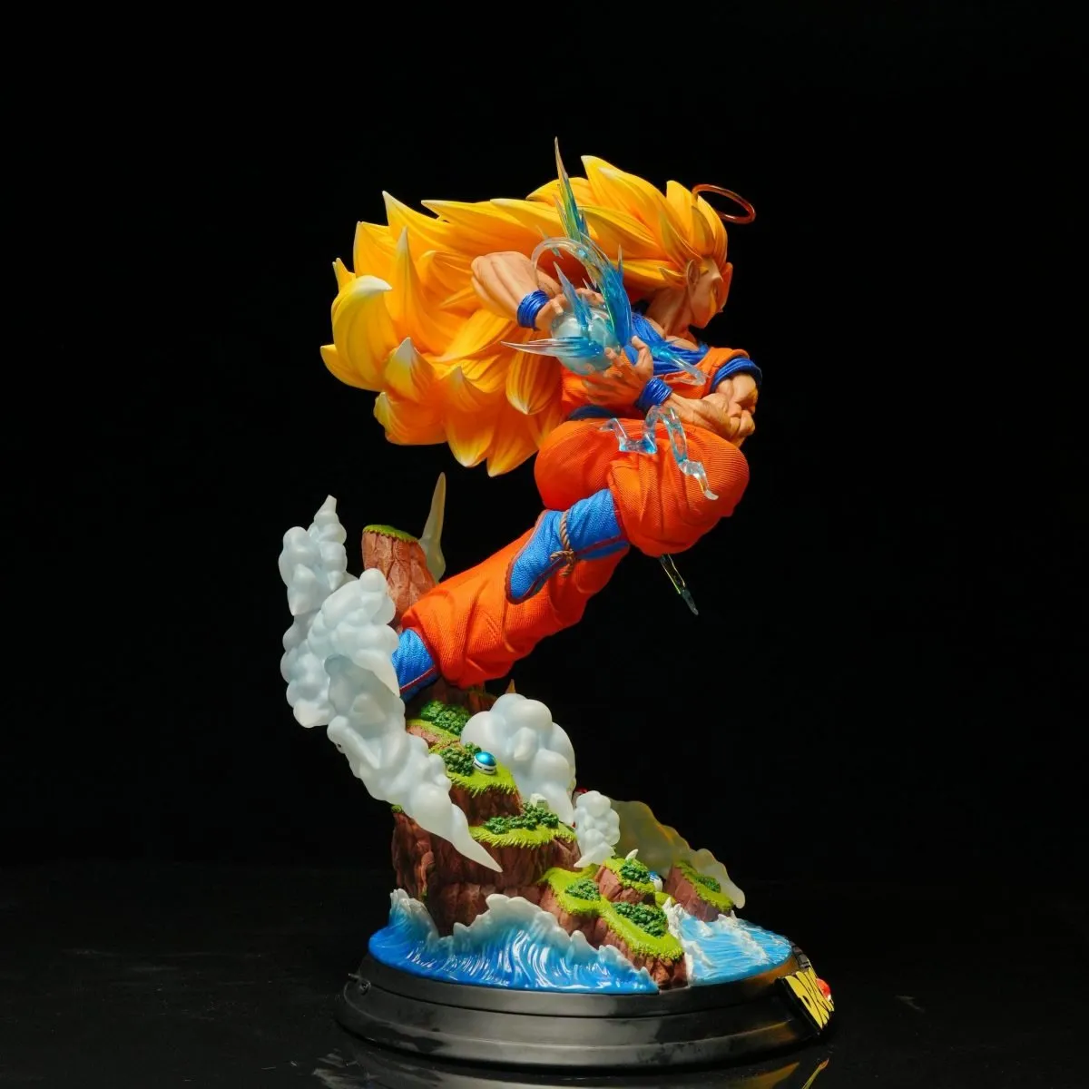【pre order】Dragon Ball SSJ3 Goku Resin Statue | 39cm | 1:6 Scale - Image 4