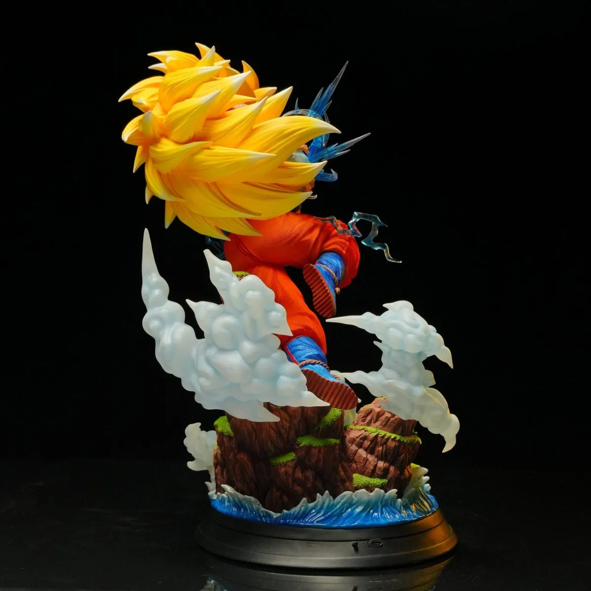 【pre order】Dragon Ball SSJ3 Goku Resin Statue | 39cm | 1:6 Scale - Image 5