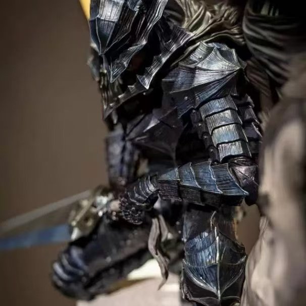 【pre order】Berserk Guts & Griffith 1/6 Resin Statue Set - Image 11