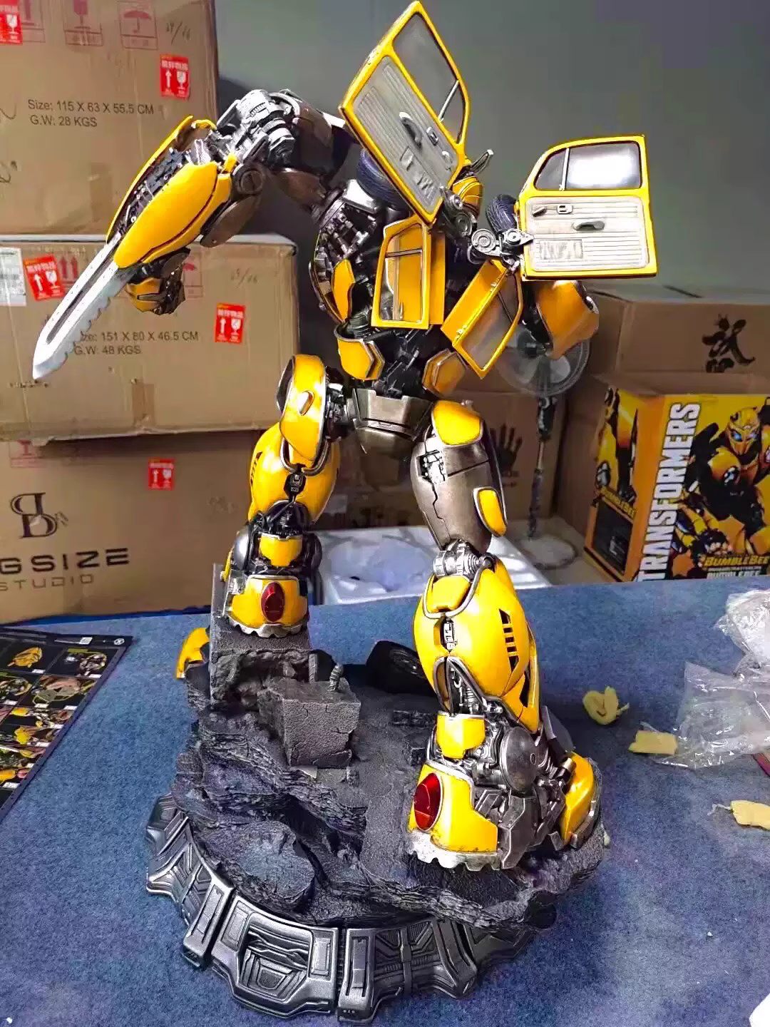 【pre order】Bumblebee Resin Statue – Transformers Collectible - Image 4