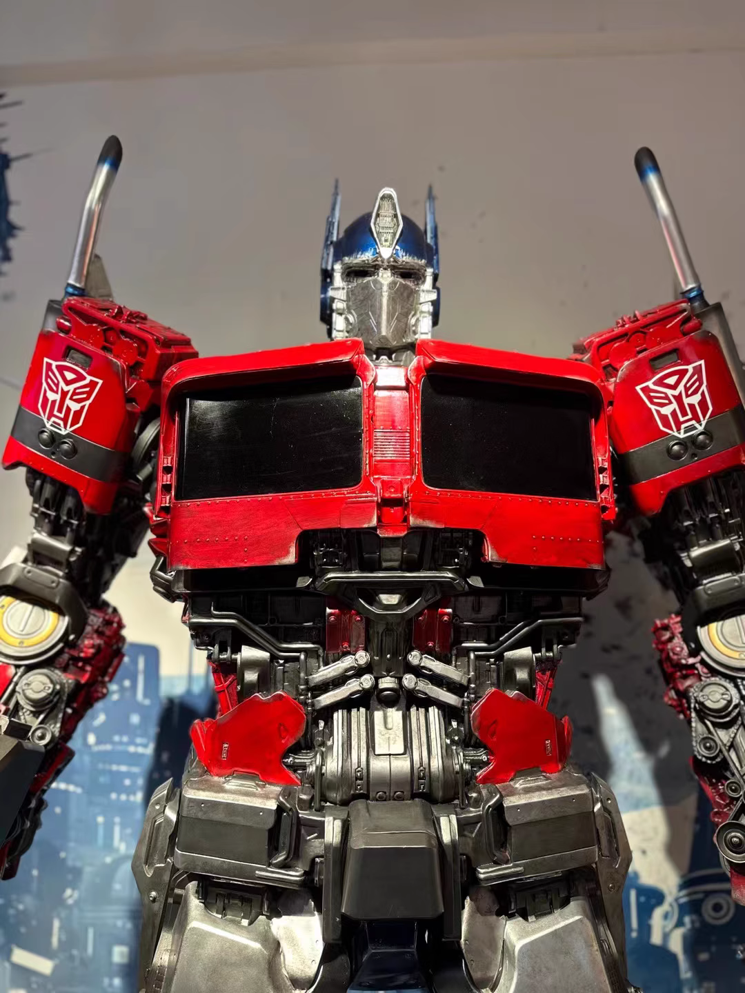 【pre order】G1 Optimus Prime Life-Size Statue – 220cm Tall - Image 7