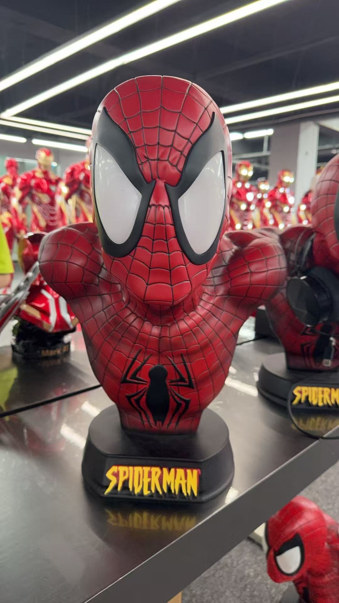【pre order】Spider-Man Life-Size Bust Resin Statue 20.5inch-52cm - Image 6
