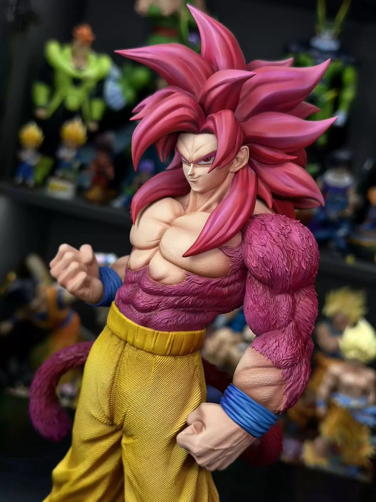 【pre order】Super Saiyan 4 Goku 1/6 Scale Resin Figure Dragon Ball GT Collectible Statue - Image 6