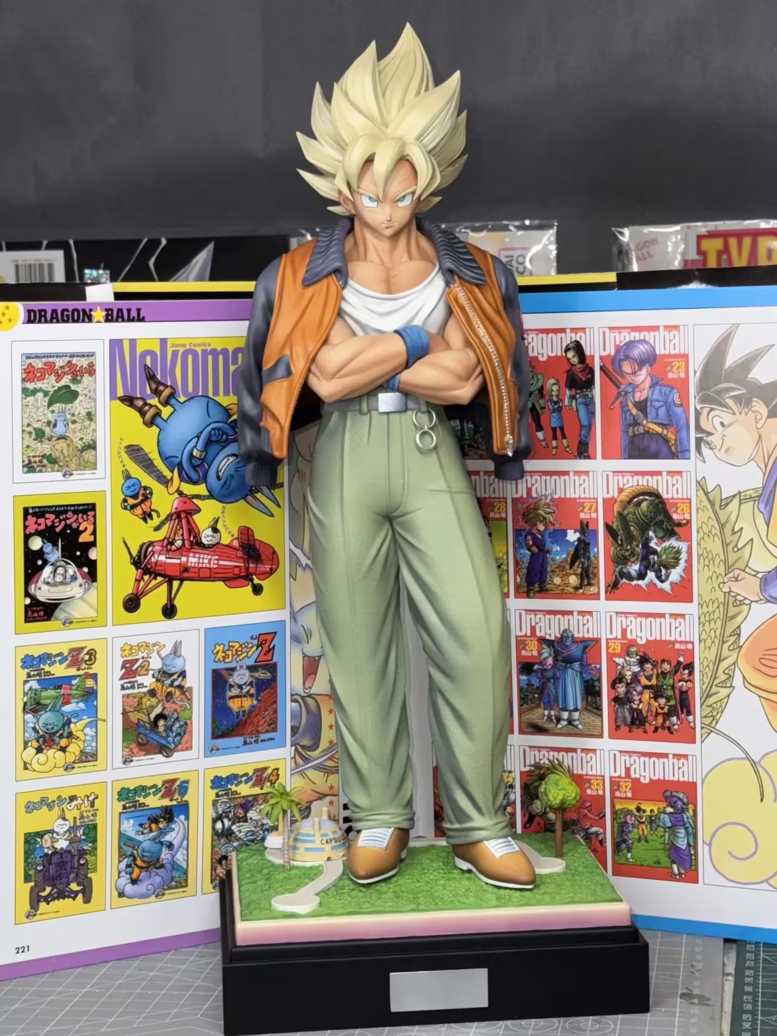 【pre order】 1/6 Scale Goku Resin Statue - Dragon Ball Casual Outfit Collectible