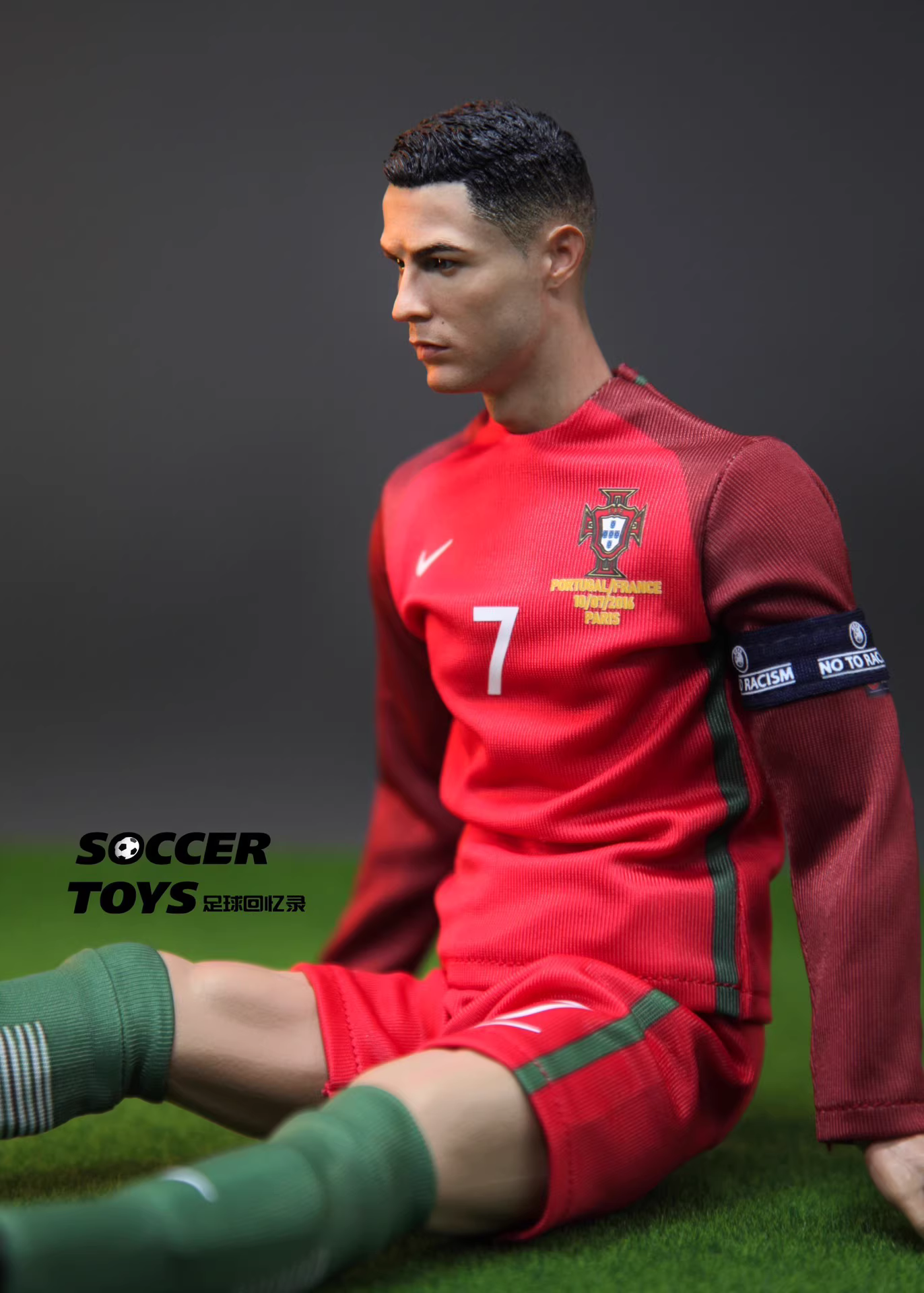【pre order】 Cristiano Ronaldo's “European Cup On-Field Edition” Championship Moment 1/6 Scale Resin Statue Memo Studio - Image 6