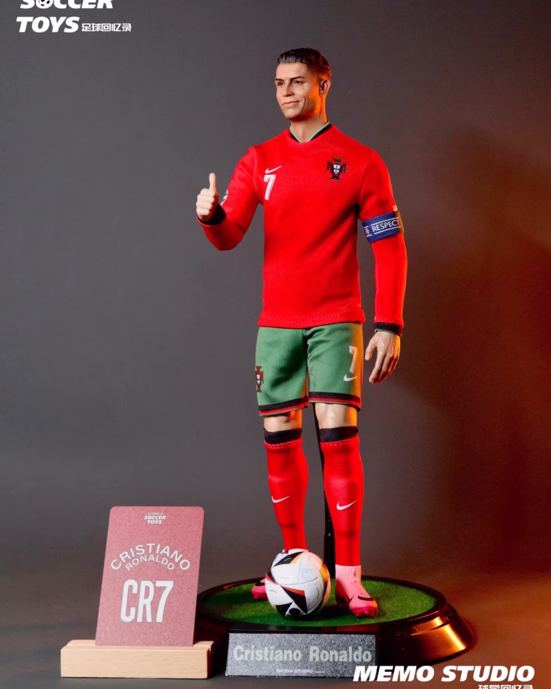 【pre order】 2024 European Cup Cristiano Ronaldo's last European Cup 1/6 Resin Statue Memo Studio