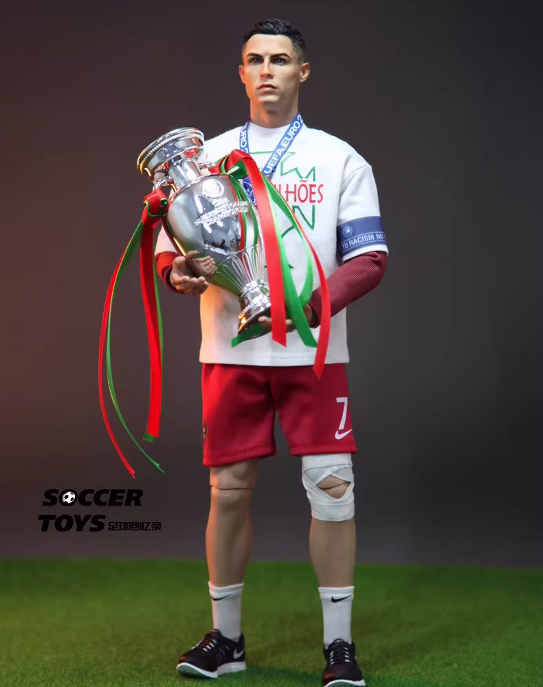 【pre order】Cristiano Ronaldo Euro Cup Championship Moment 1/6 Scale Resin Statue by MEMO STUDIO