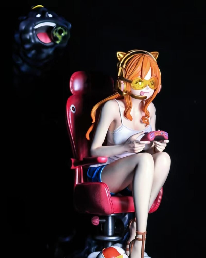【pre order】One Piece Nami Playing Games Resin Statue