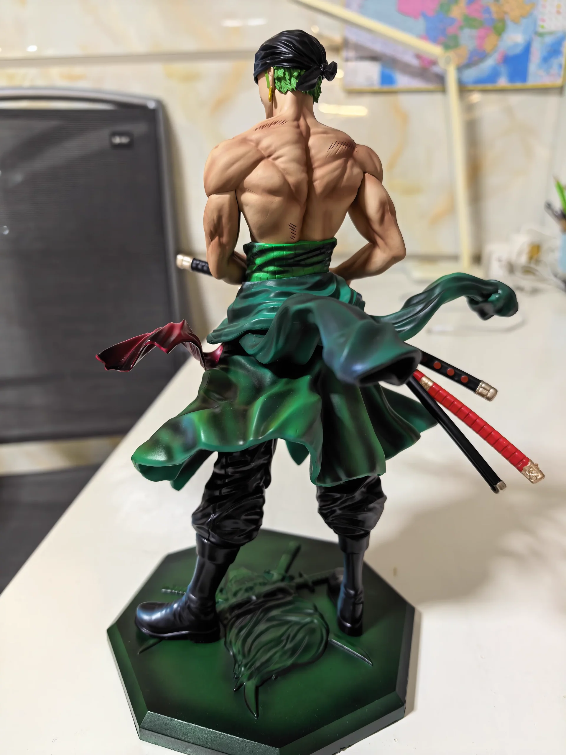 【pre order】One Piece Roronoa Zoro Resin Statue - Image 3