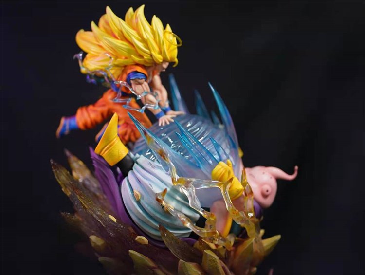 【pre order】Dragon Ball Super Saiyan 3 Goku Vs Buu Resin Statue - Image 3