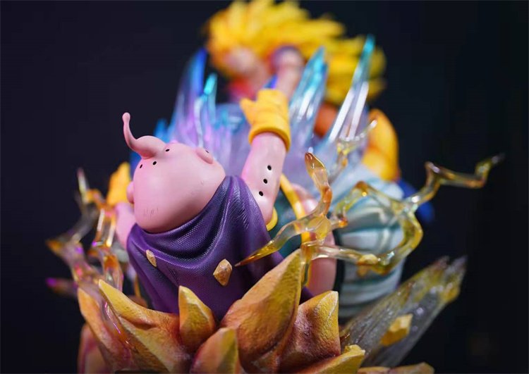 【pre order】Dragon Ball Super Saiyan 3 Goku Vs Buu Resin Statue - Image 2