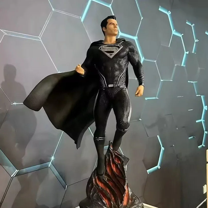 【pre order】Zack Snyder’s Justice League Superman Black Suit Resin Statue 1/4 - Image 3