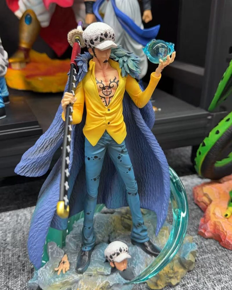 【pre order】One Piece Trafalgar D. Water Law Resin Statue 1/6