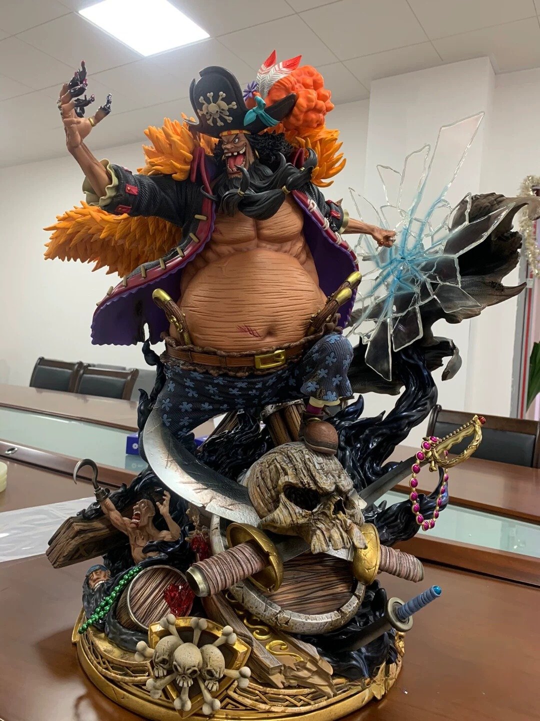 【pre order】One Piece Marshall·D·Teach 1/4 Resin Statue - Image 3
