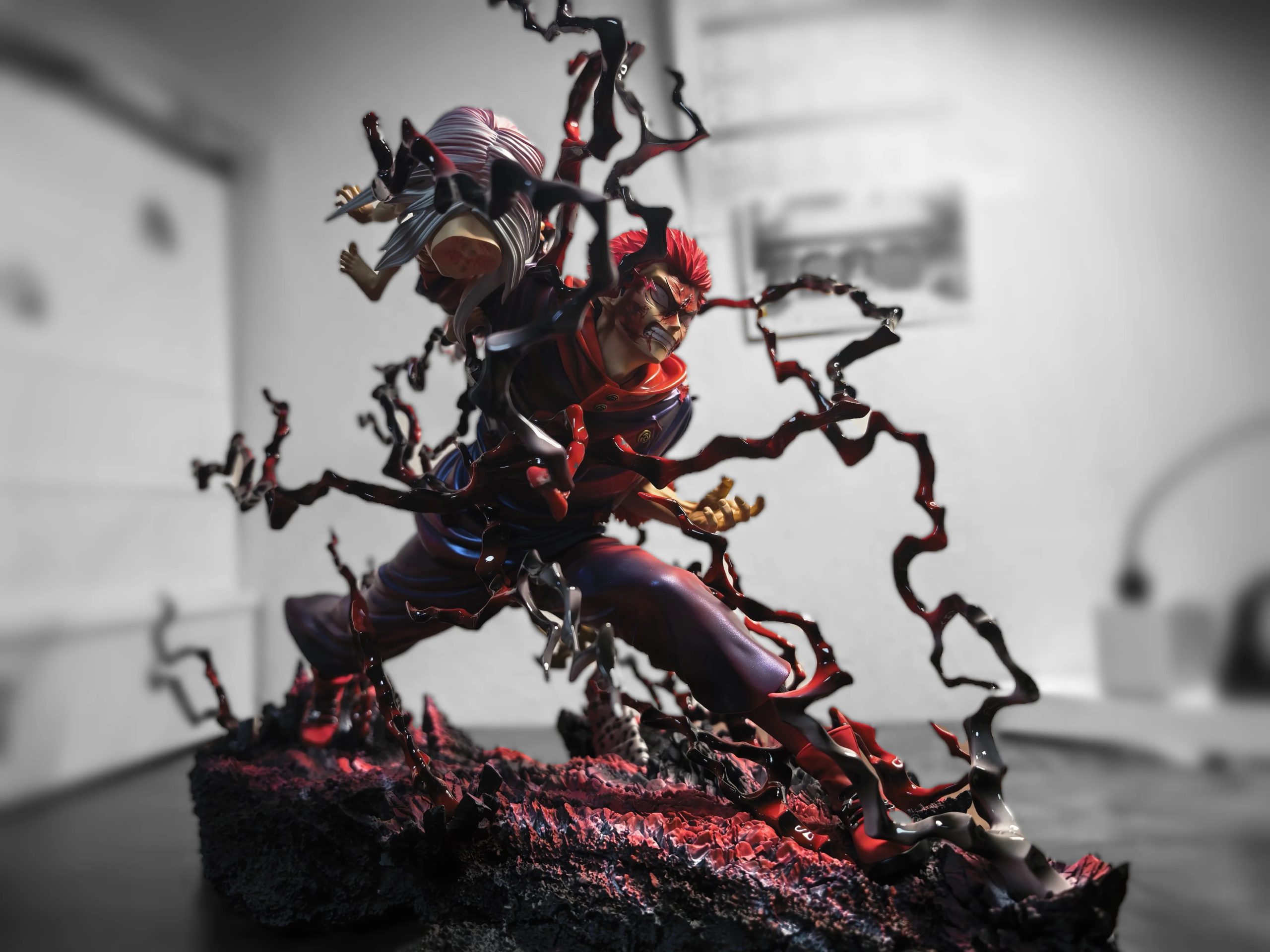 【PRE ORDER】Jujutsu Kaisen Itadori Yuji Sukuna Black Flash Resin Statue 1/6 - 图片 2
